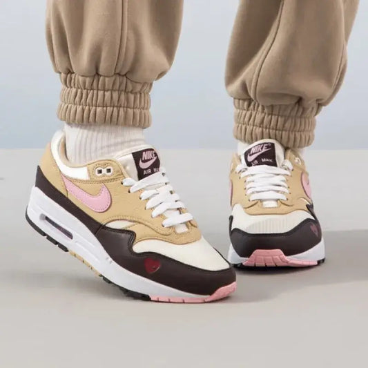 NIKE Women's W NIKE AIR MAX 1