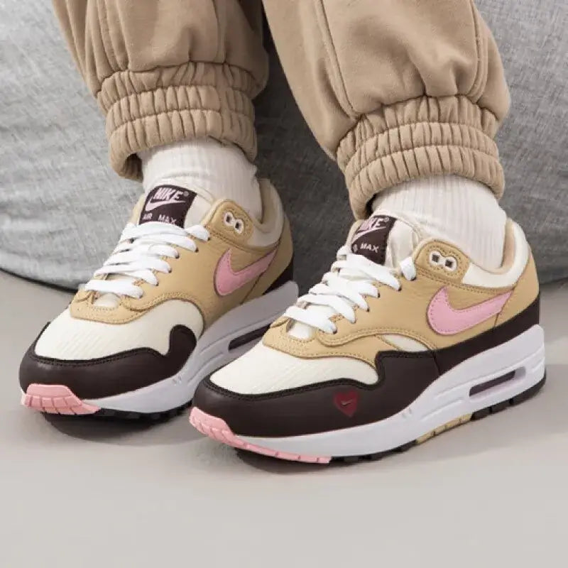 NIKE Women's W NIKE AIR MAX 1